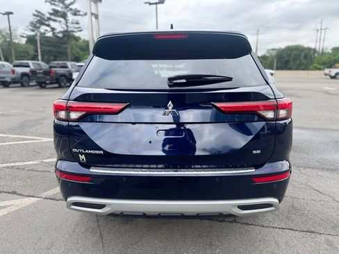 Used 2023 Mitsubishi Outlander SE AWD/4WD image 6