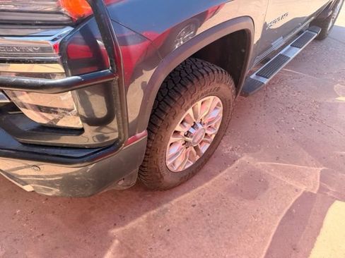 Used 2020 Chevrolet Silverado 2500 High Country AWD/4WD image 3