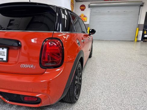 Used 2019 MINI Cooper S w/ Premium Package image 49