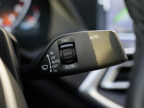 Used 2020 BMW X6 M50i w/ Premium Package image 57