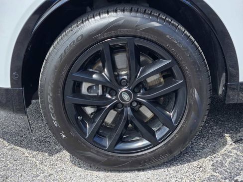 Used 2024 Land Rover Discovery Sport Dynamic SE AWD/4WD image 13