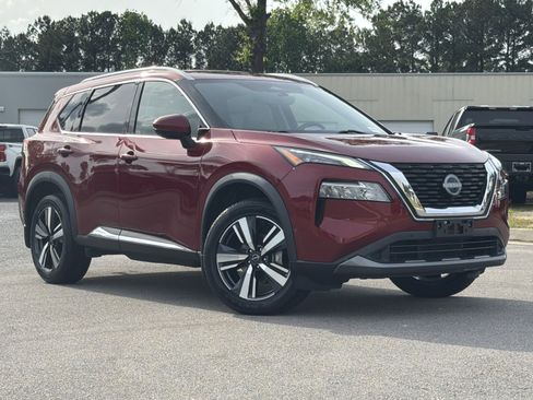 Used 2023 Nissan Rogue SL w/ SL Premium Package AWD/4WD image 2