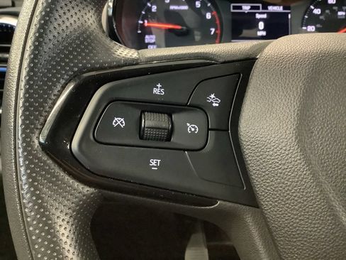 Used 2024 Chevrolet Trax LS w/ LS Convenience Package FWD image 20