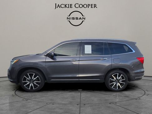 Used 2019 Honda Pilot Touring image 2