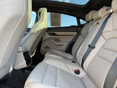 Certified 2021 Porsche Taycan 4S image 29