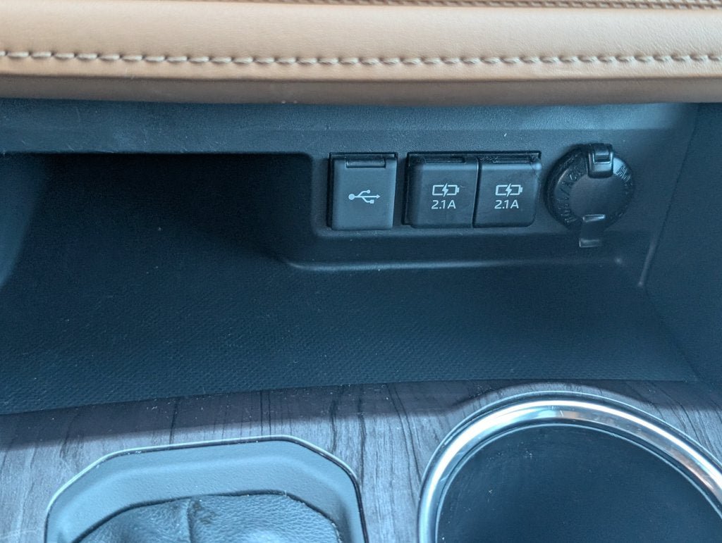 Certified 2020 Toyota Highlander Platinum AWD/4WD image 28