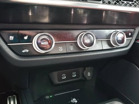 Certified 2025 Acura ADX A-Spec image 29