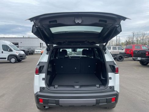 New 2026 Jeep Cherokee Limited image 4