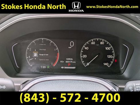 Certified 2025 Honda Pilot Touring image 7