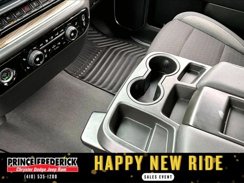 Used 2023 Chevrolet Silverado 1500 LT image 14