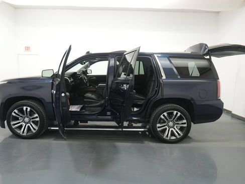 Used 2019 GMC Yukon Denali w/ Denali Ultimate Package AWD/4WD image 34