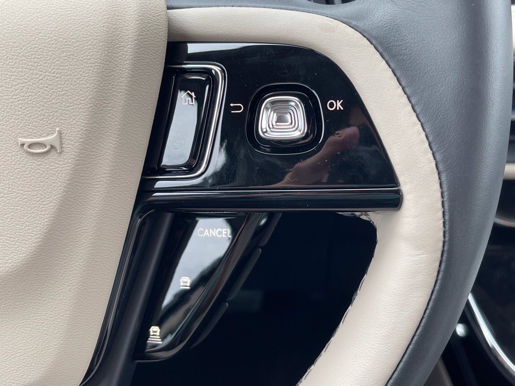 New 2025 Lincoln Corsair Reserve FWD image 7