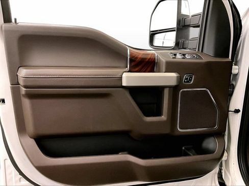Used 2020 Ford F150 King Ranch w/ Equipment Group 601A Luxury AWD/4WD image 23