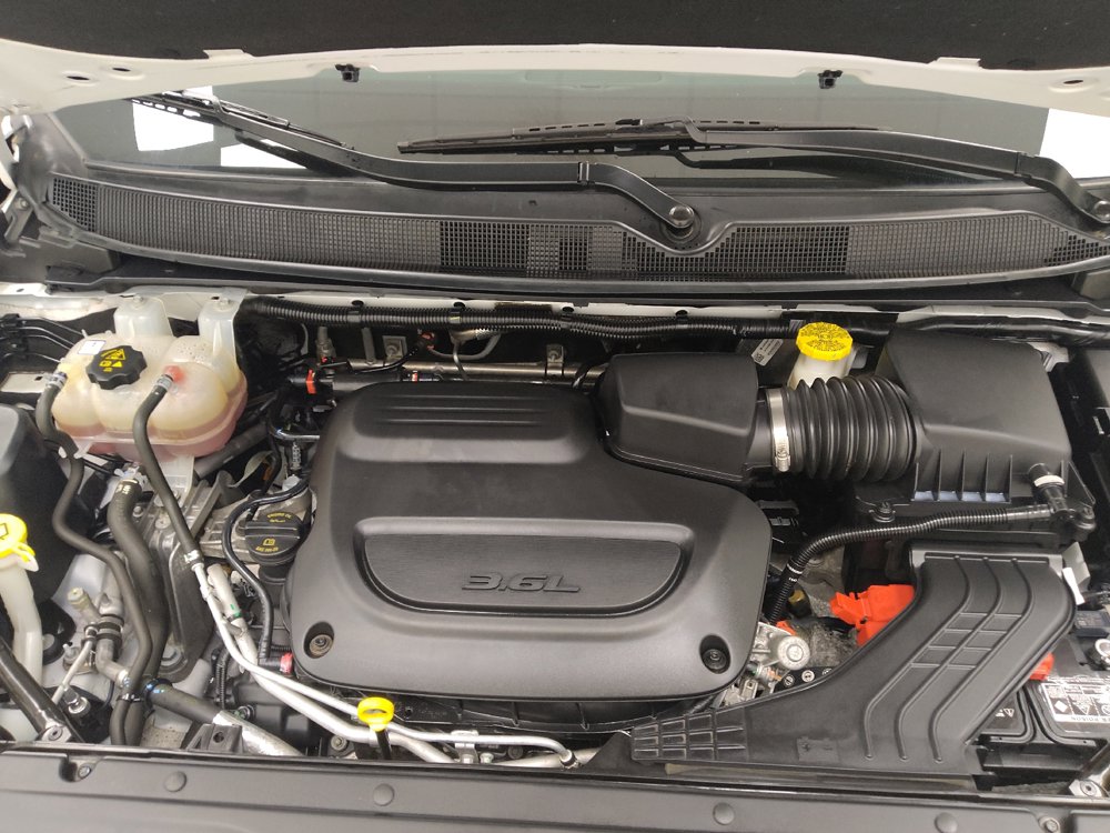 Used 2023 Chrysler Voyager LX FWD image 30