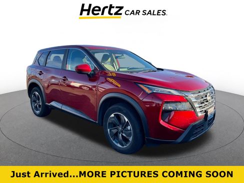 Used 2025 Nissan Rogue SV image 1