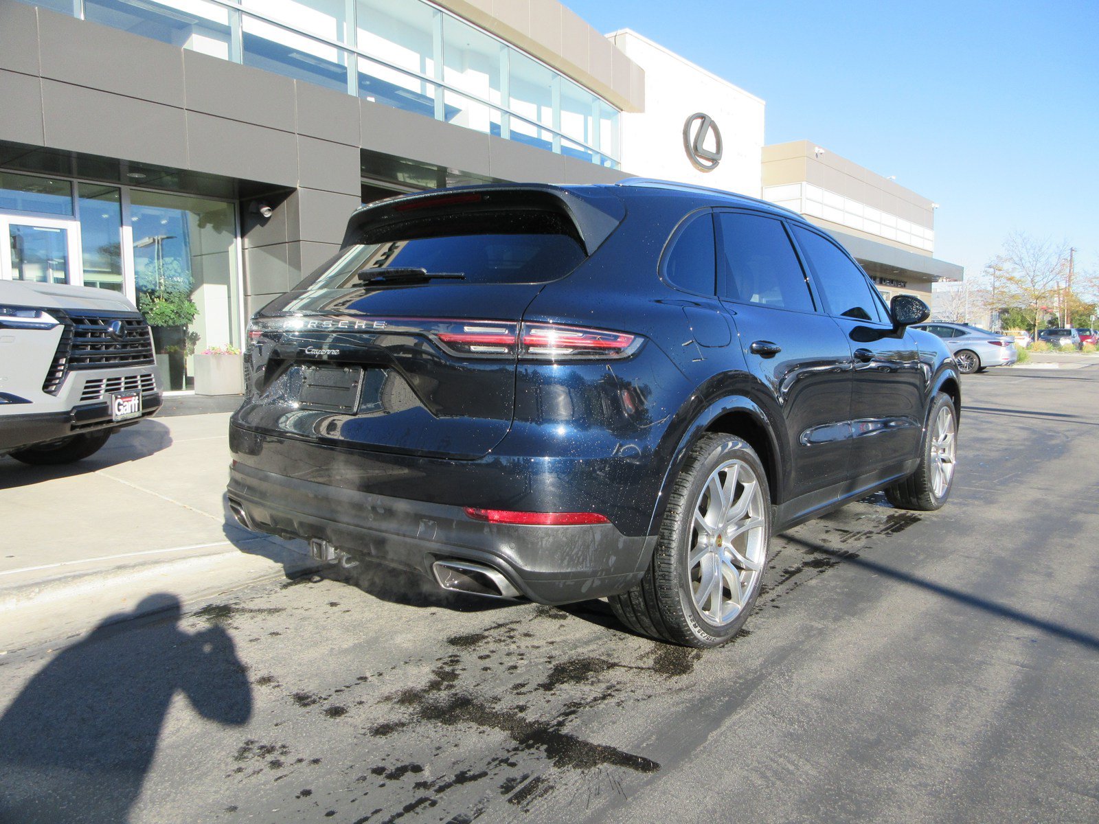 Used 2020 Porsche Cayenne AWD/4WD image 9