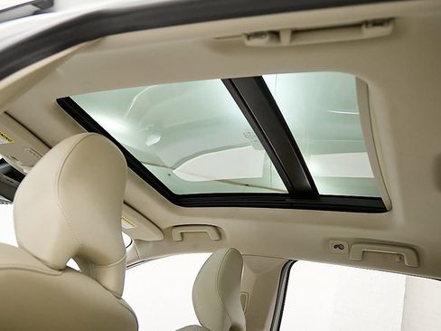 Used 2017 Volvo XC60 T5 Inscription w/ Preferred Option Package image 30