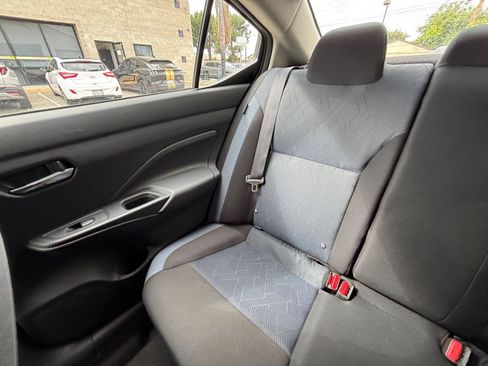 Used 2025 Nissan Versa SV FWD image 39