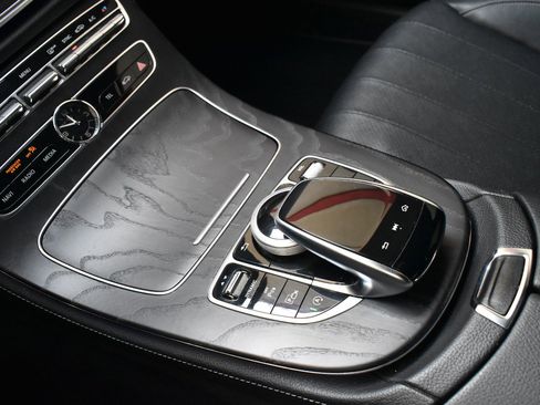 Used 2018 Mercedes-Benz E 300 E 300 image 34