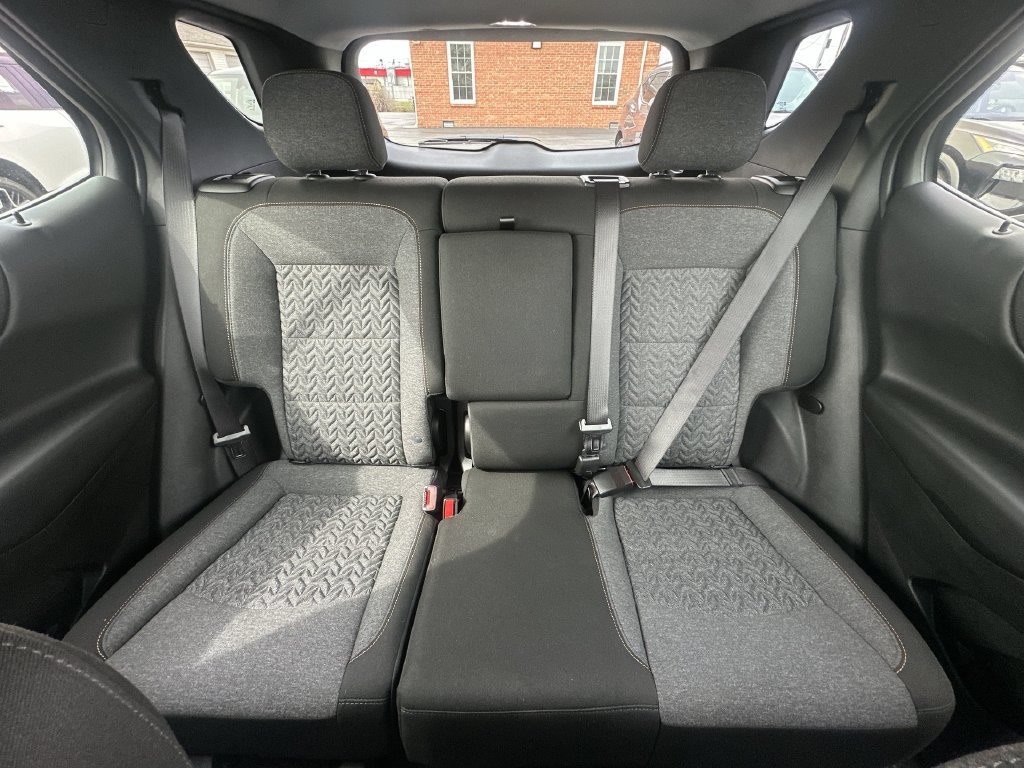 Used 2024 Chevrolet Equinox LT w/ LPO, Floor Liner Package AWD/4WD image 21
