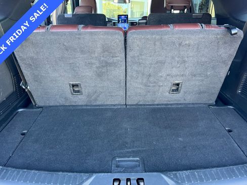 Used 2022 Ford Explorer Platinum w/ Equipment Group 601A image 16