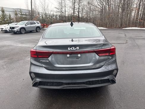 Used 2023 Kia Forte LXS image 5