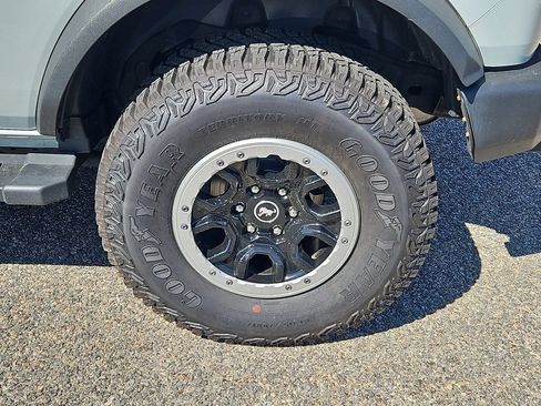Used 2022 Ford Bronco Big Bend w/ Sasquatch Package AWD/4WD image 8