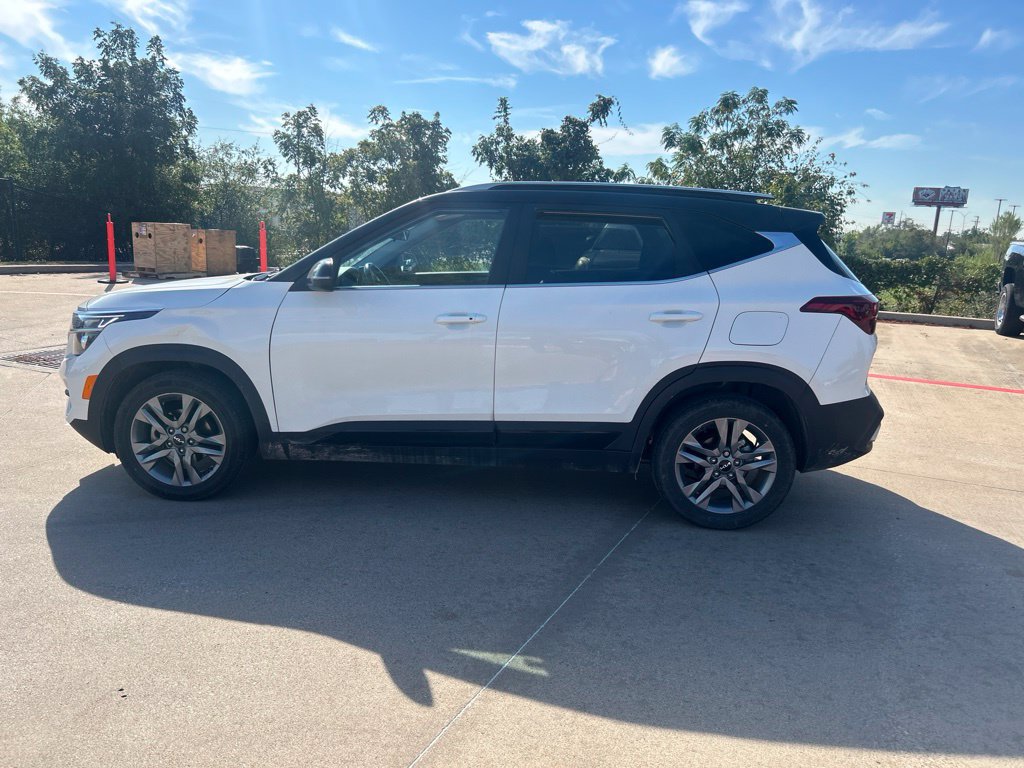 Used 2023 Kia Seltos S FWD image 2