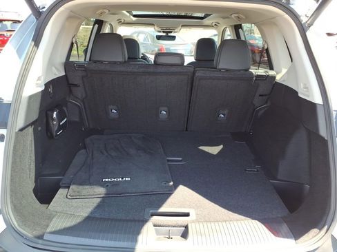 Certified 2023 Nissan Rogue SL w/ SL Premium Package image 13