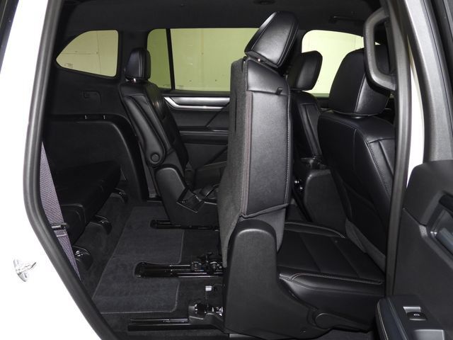 Certified 2026 GMC Acadia Elevation w/ Elevation Premium Package AWD/4WD image 49