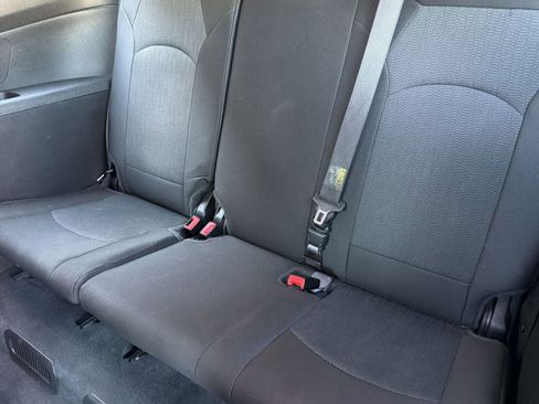Used 2016 Chevrolet Traverse LT FWD image 24