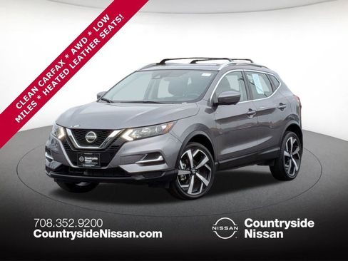 Used 2022 Nissan Rogue Sport SL image 1