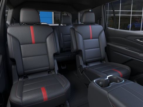 Used 2024 Chevrolet Traverse RS w/ LPO, Floor Liner Package FWD image 18