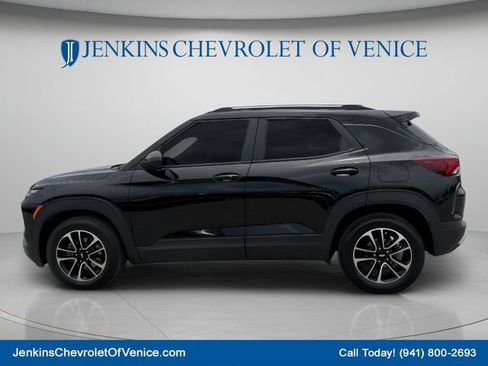 Used 2024 Chevrolet TrailBlazer LT FWD image 9