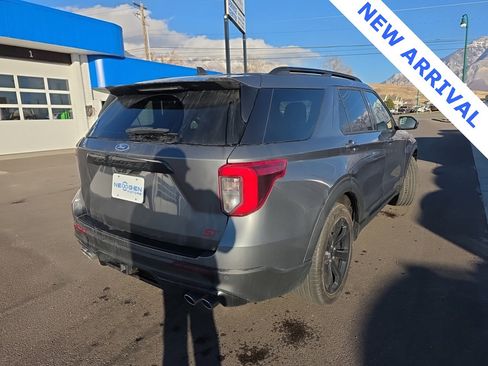 Used 2023 Ford Explorer ST w/ Equipment Group 401A image 4