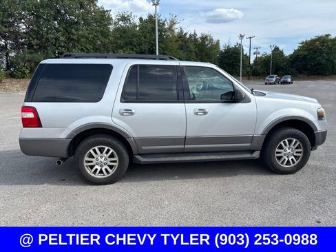 Used 2011 Ford Expedition XLT w/ 202A Rapid Spec Order Code RWD image 8