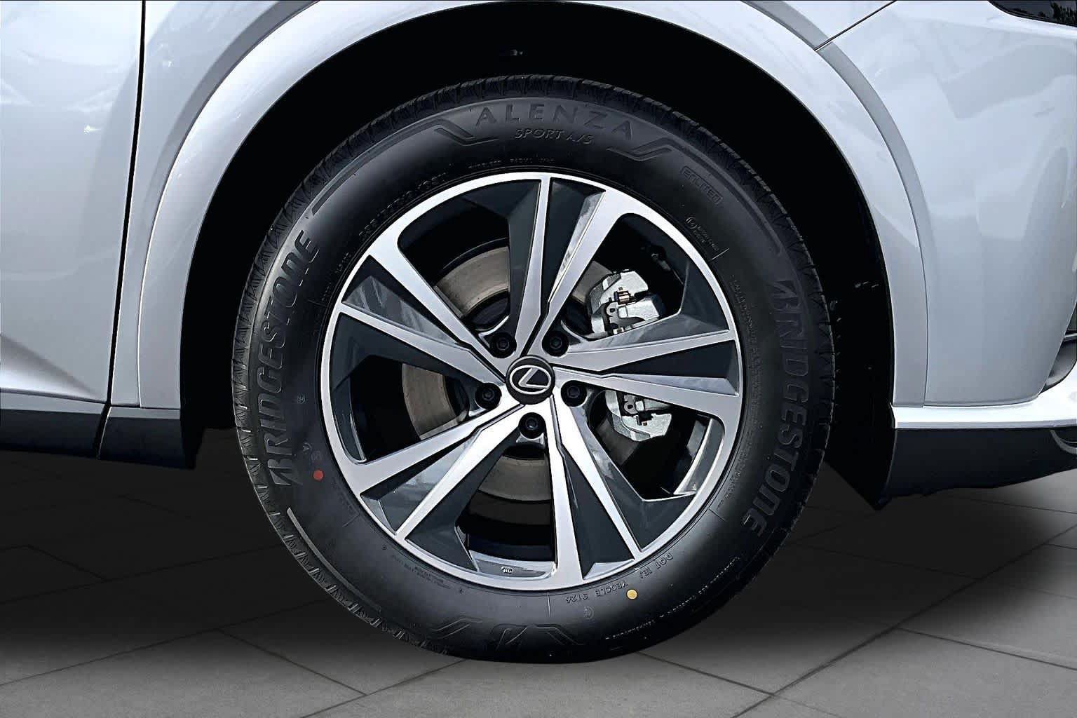 New 2026 Lexus RX 350 Premium FWD image 9