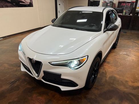 Used 2018 Alfa Romeo Stelvio Ti Sport image 47