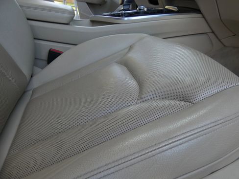 Used 2018 Audi Q7 3.0T Premium Plus w/ Premium Plus Package image 31