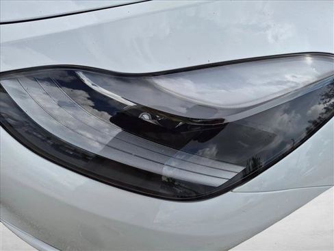 Used 2024 Tesla Model Y Long Range AWD/4WD image 7