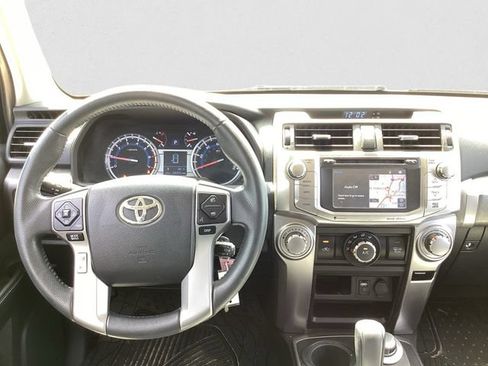 Used 2018 Toyota 4Runner SR5 Premium AWD/4WD image 10