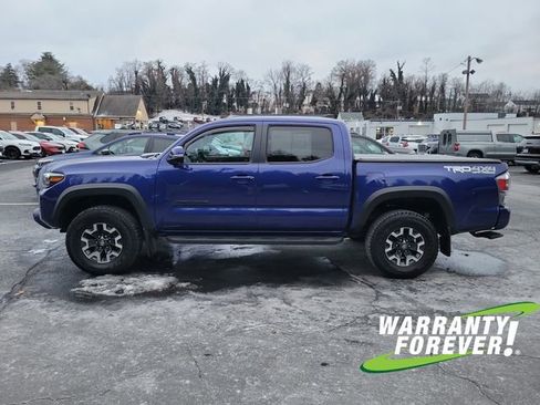 Used 2022 Toyota Tacoma TRD Off-Road w/ Technology Package image 4