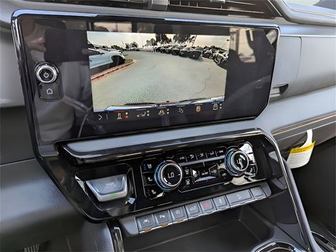 New 2025 GMC Sierra 1500 AT4 w/ Technology Package image 20