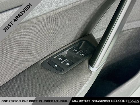 Used 2019 Volkswagen Golf S FWD image 17