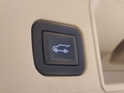 Used 2022 GMC Terrain Denali w/ Denali Premium Package image 13