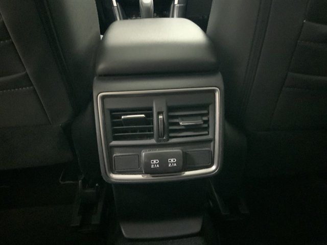 Used 2024 Subaru Forester Premium AWD/4WD image 16