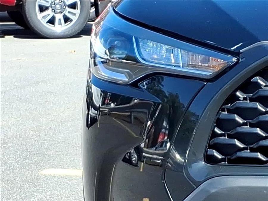 Used 2023 Toyota Corolla Cross LE w/ Moonroof Package AWD/4WD image 14