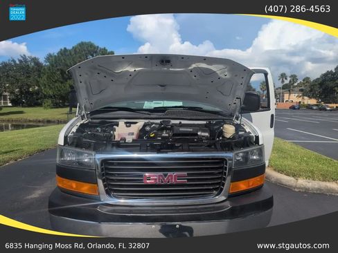 Used 2017 GMC Savana 2500 RWD image 30
