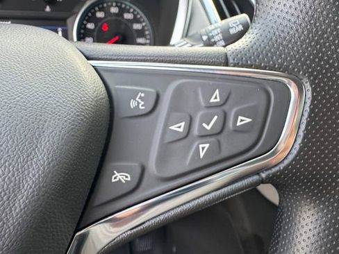 Used 2023 Chevrolet Equinox LS w/ LS Convenience Package FWD image 8