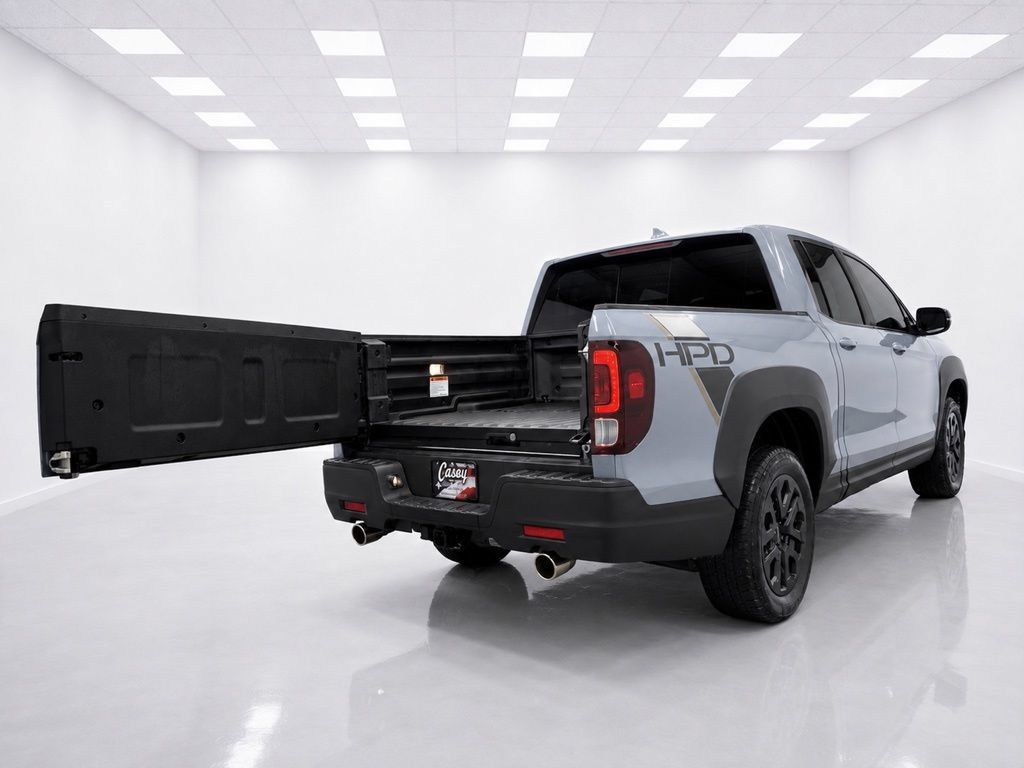 Used 2023 Honda Ridgeline RTL image 13